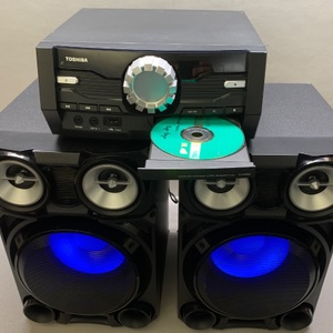 Toshiba TY-ASW8000 800 Watt BT Stereo Sound System w/Remote