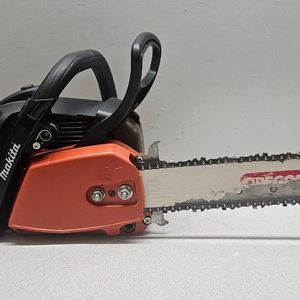 Makita Chainsaw Ea3200s 14" 32CC Gas Powered Chainsaw