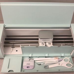 Cricut Explore 3 Cutting Machine w/Tools 