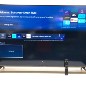 Samsung 50" 4K Crystal UHD Smart TV w/Remote UN50CU7000F
