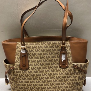 Michael Kors Voyager Large Color-Block Signature Logo Tote Bag 30T2GV6T4I