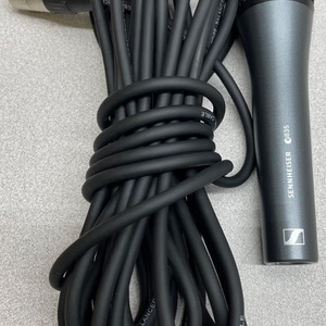 Sennheiser e835 Dynamic Cardioid Vocal Microphone