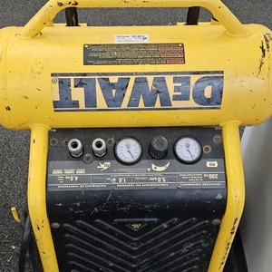 DeWalt D55146 4.5 Gallon Electric Portable Air Compressor