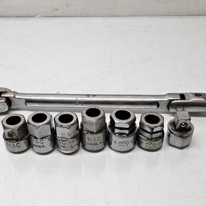 Mac Tools VRF Specialty Front End Alignment Flex Ratchet with 6 Sockets