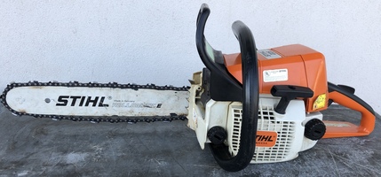 STIHL MS 250 18 in. 45.4 cc Gas Chainsaw
