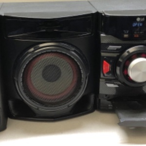 LG XBOOM 700W Hi-Fi Shelf 3 Speaker System No remote.