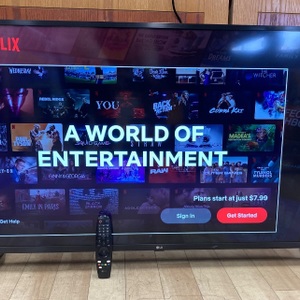 LG Smart 50" TV with Remote