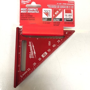 Milwaukee 4-1/2" Trim Square MLSQ040
