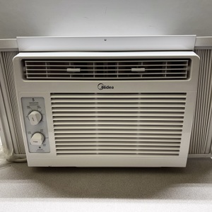 Midea 5,000 BTU 150 Sq ft Mechanical Window Air Conditioner MAW05M1WWT