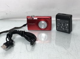 Nikon Coolpix S205 12MP Digital Point & Shoot Camera Red