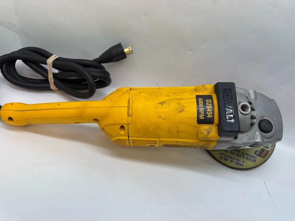 Dewalt Angle Grinder 7"/9" 120V 15A 5.3HP Corded No Guard No Side Handle D28494