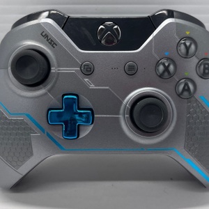 Microsoft Xbox One Halo Wireless Controller 1697