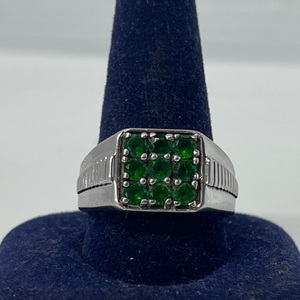  White Silver Fashion Ring 9 Green Stones 5.66 dwt .925 Size: 11
