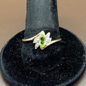 Lady's 10kt Yellow Gold Birthstone Ring 1.20dwt Size 6