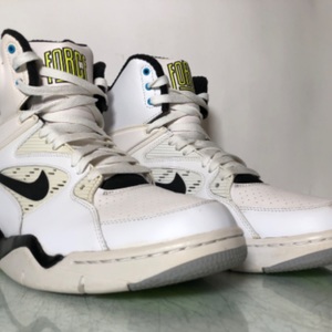 Nike Air Command Force 10.5 684715-100 Spurs Billy Hoyle