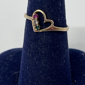  10kt Yellow Gold 3 Stone Heart Ring  0.53DWT Size 6