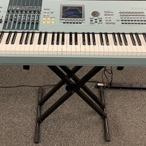 Yamaha MOTIF X58 Music Production 88 Key Synthesizer Workstation