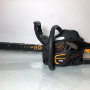 18" Black 42cc 2 Cycle Gas Chainsaw