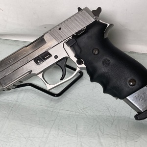 Sig Sauer P220 Stainless .45 ACP