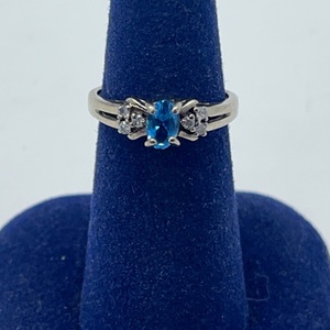 10kt Yellow Gold Blue Oval Lds Fashion Ring Size 6