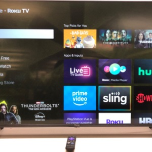 Hisense 50" Class R6 Series 4K UHD Roku Smart TV 50R6030N