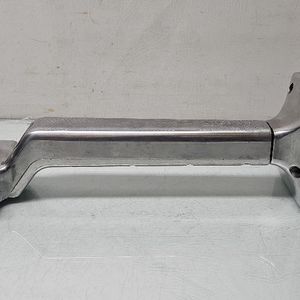 Roberts Carpet Tools Deluxe Knee Kicker 10-412-2, Silver