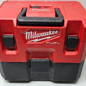 Milwaukee M12 FUEL 12-Volt Lithium-Ion Cordless 1.6 Gal. Wet/Dry Vacuum 0960-20