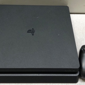 Sony Playstation 4 Video Game System 500gb Black CUH-2215A