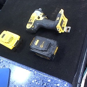 dewalt  dcf885