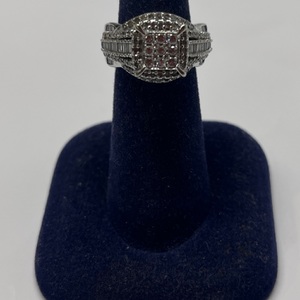  10k White Gold Dimond Cluster Ring Size 5