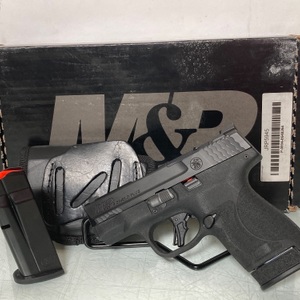Smith & Wesson 9 Shield Plus 2 Mags & Holster