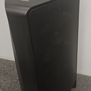 Samsung Sound Tower Powered Wireless Speaker MTX-T70 w/Remote