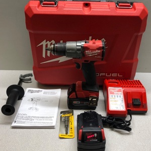 Milwaukee M18 Fuel 1/2" Hammer Drill/Driver Bundle Kit 