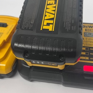 Dewalt 4Ah 20V Batteries Model DCB240-2