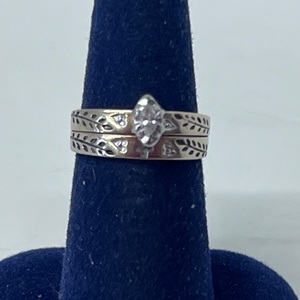 Ladies Yellow Gold 10kt Marquise Cut Diamond Wedding Set 1.96 dwt size 5.34