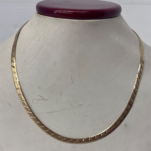  Ladie's Yellow Gold 14kt Herringbone Necklace 6.37 dwt Size: 16 in