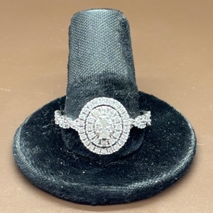  10kt White Gold Diamond Cluster Ring 70 Round Diamonds Size 9