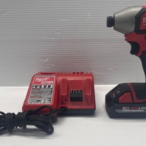 Milwaukee Tools 1/4" Hex Impact Driver With Battery & Charger 2656-20