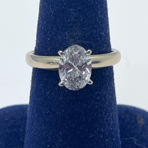 Ladies Yellow Gold 14kt Oval Diamond Engagement Ring 2.13 dwt Size: 7
