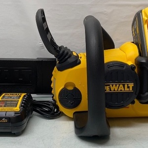 Dewalt Flexvolt 60V MAX 16in. Brushless Cordless Battery Chainsaw Kit DCCS670