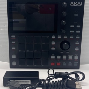Akai Professional  Standalone Drum Machine/ Sampler MPC One