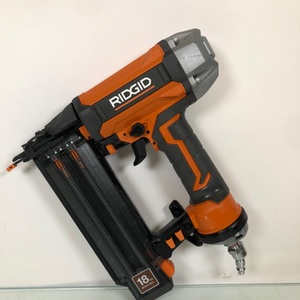 Ridgid R213BNF3 Brad Nailer 