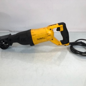 Corded DeWalt Reciprocating Saw DWE305  