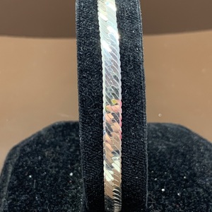  .925 Sterling Silver Heringbone Bracelet 7" 2.7dwt