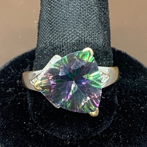 14kt Yellow Gold Ring Trillion Cut Mutli Colored Stone with Diamond Chips 