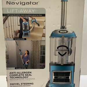 Shark Navigator Lift-Away Bagless Vacuum Cleaner 