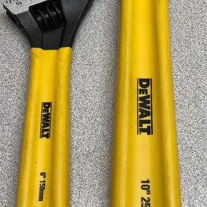  Dewalt Adjustable Wrench Set (2-Piece) 10" & 6"