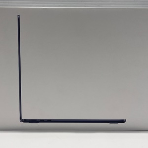 Apple MacBook Air 13" Midnight A3240 MW123LL/A